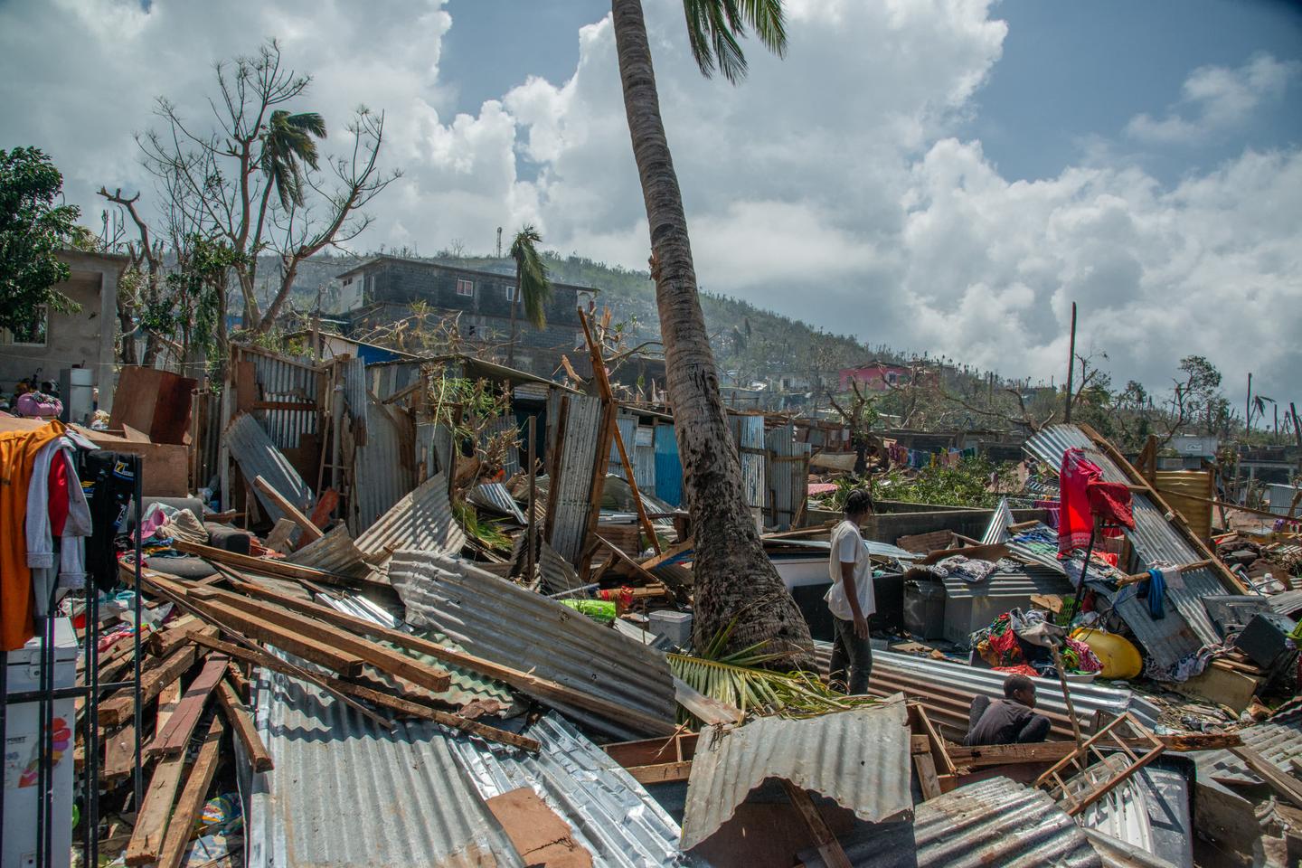Cyclone in Mayotte: France's largest shantytown wiped off the map