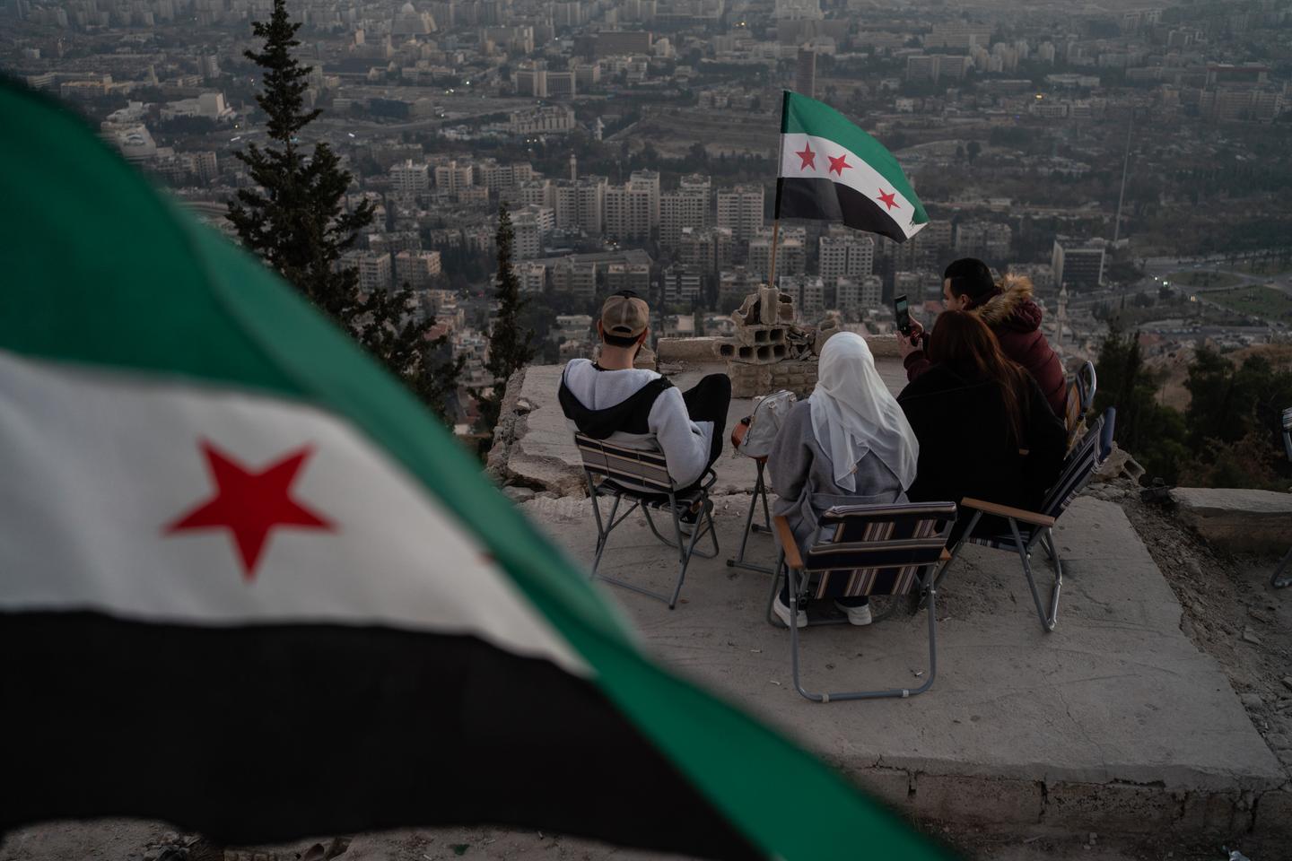 From the heights of Mount Qasioun, Syrians 'breathe in freedom'