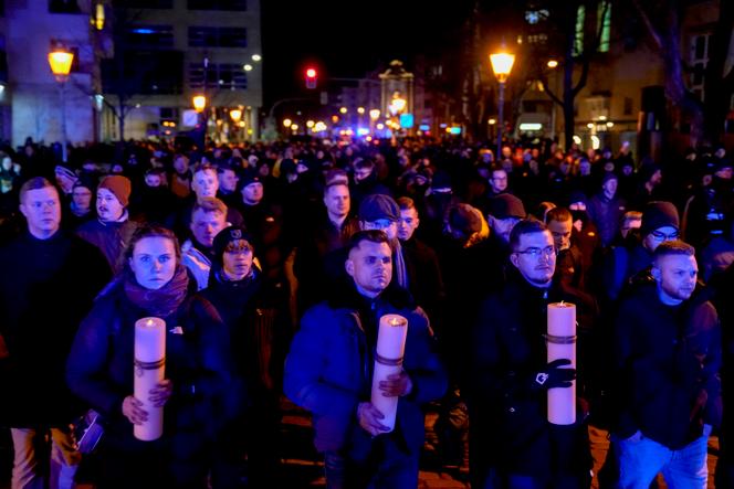 Un rassemblement du parti d’extrême droite allemand Alternative pour l’Allemagne, devant la cathédrale de Magdebourg, le 23 décembre 2024.