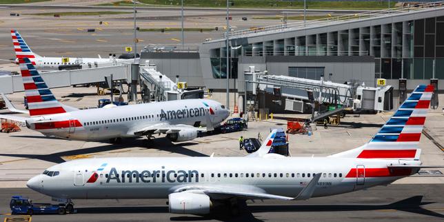 American Airlines resumes flights after Christmas Eve ground stop due to 'technical issue'