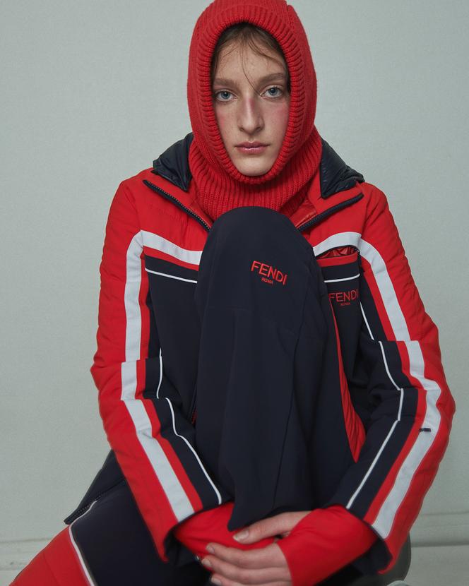 Veste et pantalon en polyamide et élasthanne, 2 600 € et 1 800 €, cagoule, Fendi. fendi.com