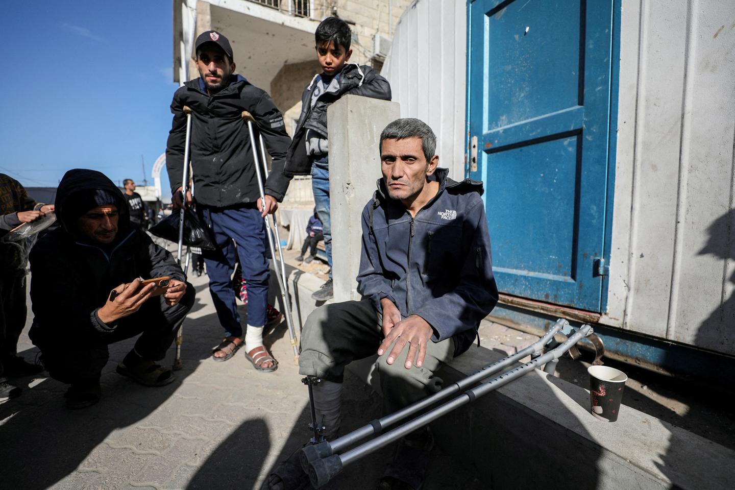 Israeli military says Gaza hospital chief held in raid