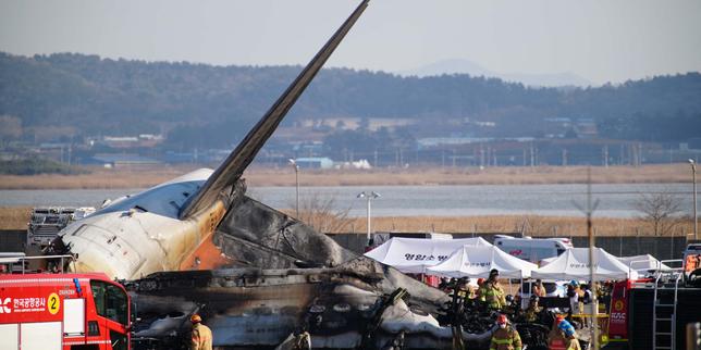 En Corée du Sud, un avion s’embrase à l’atterrissage, faisant au moins 151 morts
