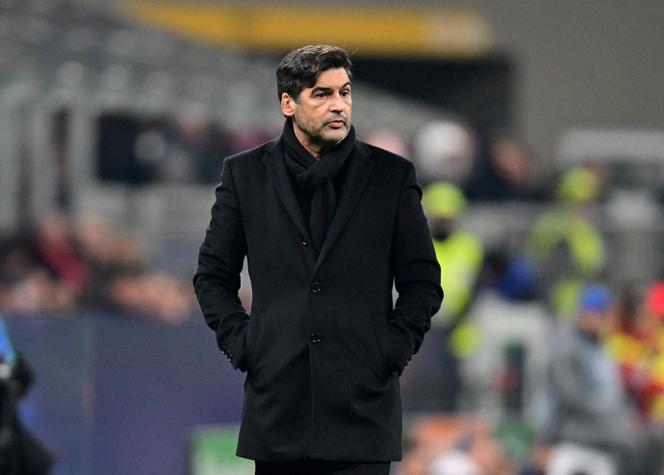 Paulo Fonseca, então treinador do AC Milan, durante a partida da Liga dos Campeões contra o Red Star Belgrado em San Siro, em 11 de dezembro de 2024.