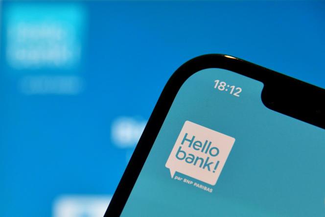 Hello Bank!, filiale di BNP Paribas, testando una nuova versione del suo robot conversazionale con centinaia di clienti volontari.