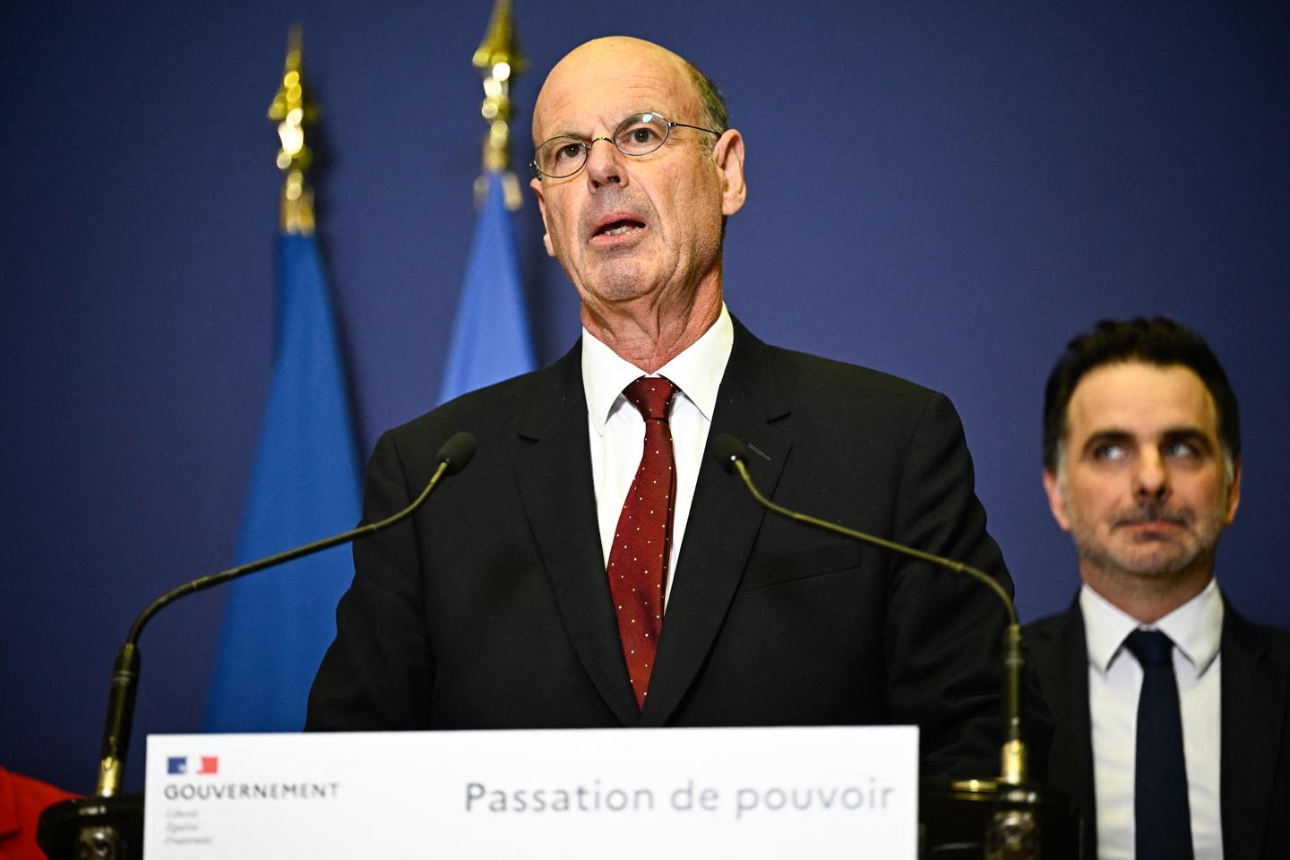 French government now aims for public deficit of 5.4% of GDP in 2025
