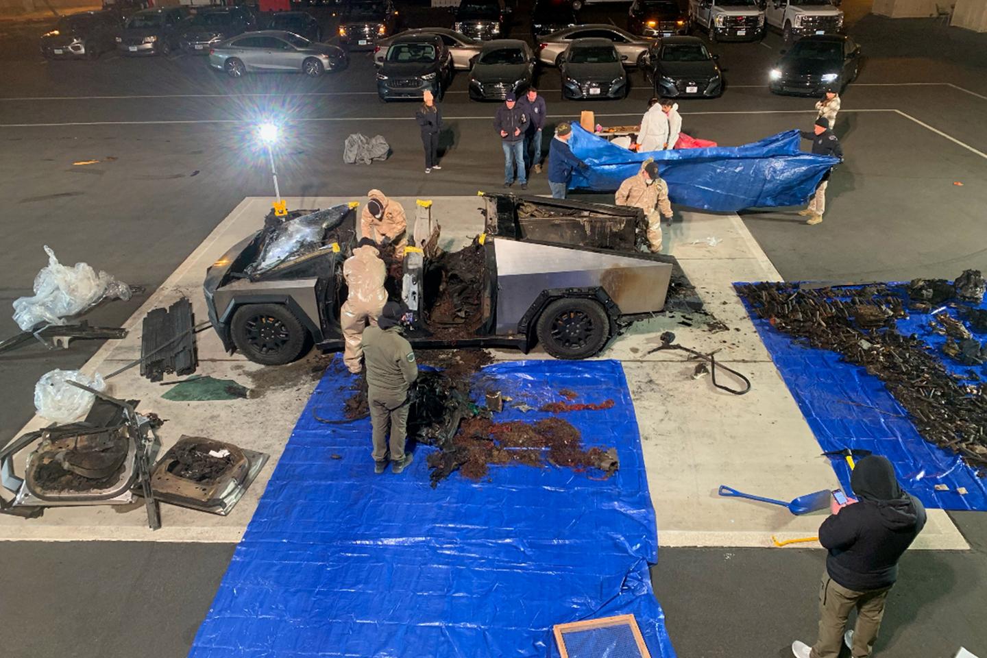 Las Vegas Tesla explosion: Suspect left note saying it was to be a wakeup for country's ills
