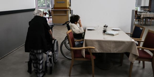 Le gouvernement donne aux Ehpad non lucratifs la liberté d’augmenter fortement leurs tarifs