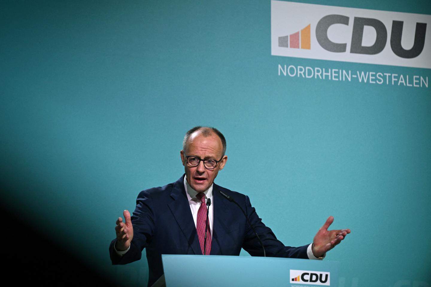 Immigration takes center stage in Germany's election campaign