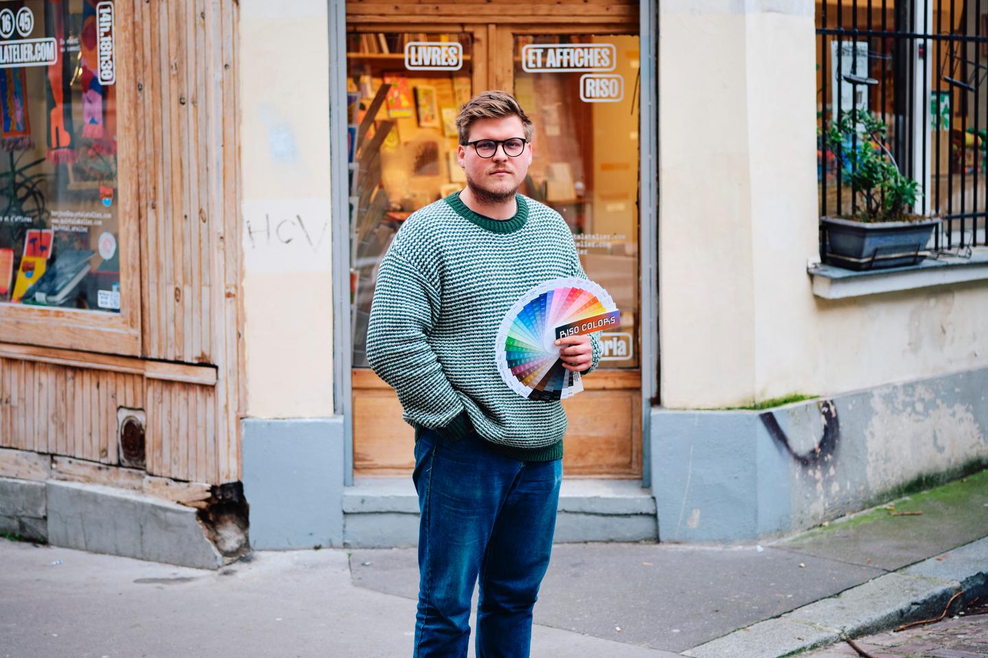 Chez quintal, l’éditeur oscar ginter imprime haut en couleur