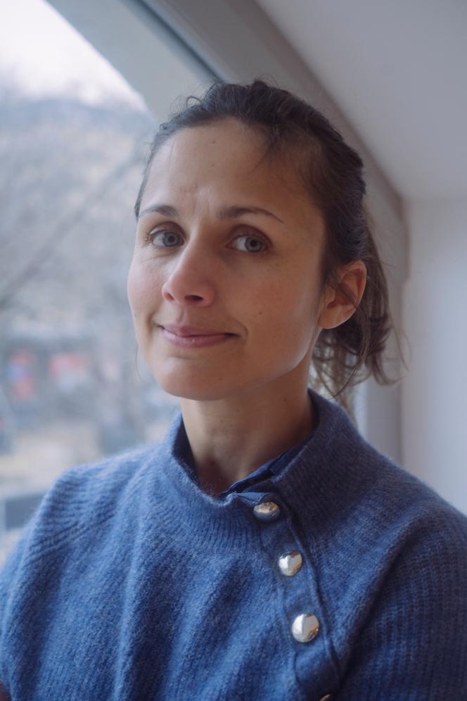 Anaïs Voy-Gillis, directrice stratégie et responsabilité sociale des entreprises (RSE) d’une entreprise de chimie et chercheuse spécialiste de la décarbonation de l’industrie, à Paris, le 14 décembre 2024.