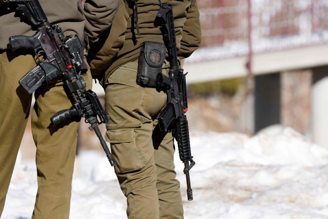 Des soldats israéliens, à la frontière entre la Syrie et le Liban, en janvier 2025.