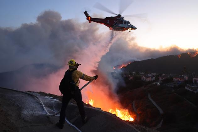 During the fire ravaging the Pacific Palisades neighborhood in Los Angeles (California), January 7, 2025.