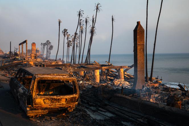 Sur la Pacific Coast Highway à Malibu, en Californie, le 8 janvier 2025.