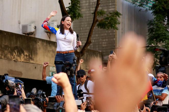 Maria Corina Machado, leader de l’opposition vénézuélienne, s’adresse à ses partisans lors d’une manifestation avant l’investiture du président, Nicolas Maduro, pour son troisième mandat, à Caracas, au Venezuela, le 9 janvier 2025.