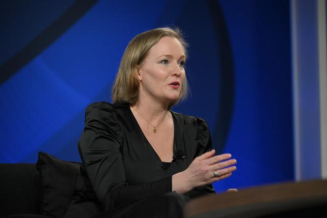 Marietje Schaake, modère une session sur « La lutte contre l’utilisation abusive de la technologie et la montée de l’autoritarisme numérique » lors du Sommet pour la démocratie au Walter E. Washington Convention Center, à Washington, le 30 mars 2023.