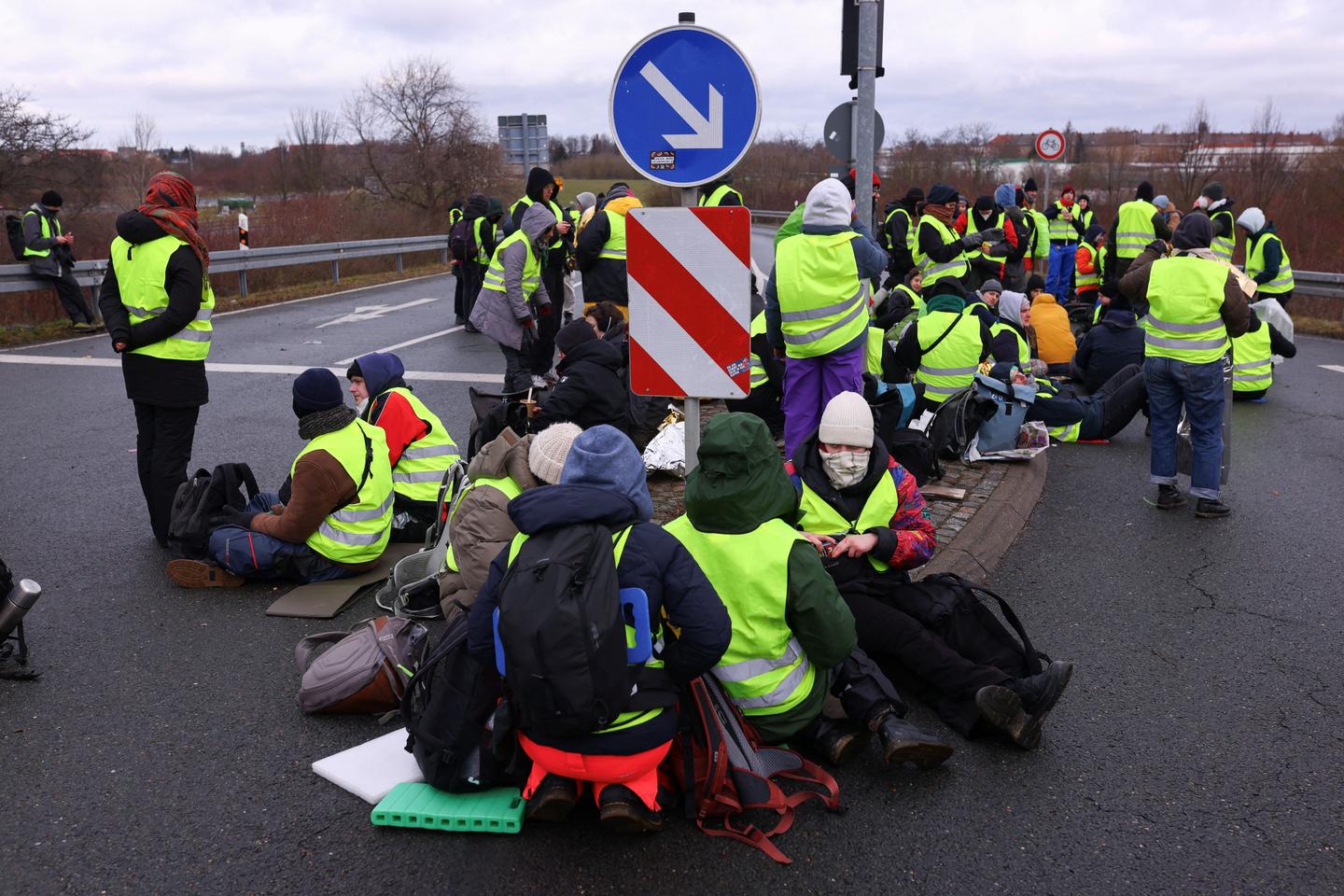 Protests delay start of German far-right party's key meet
