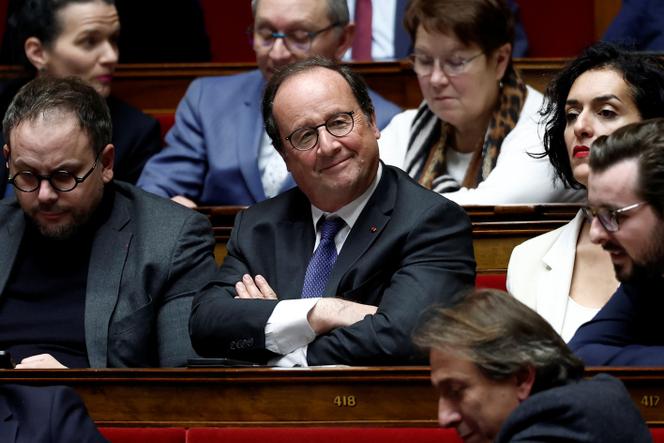 François Hollande, na Assembleia Nacional, em Paris, 14 de janeiro de 2025.