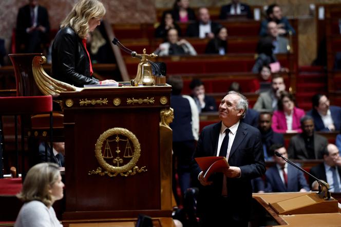 Yaël Braun-Pivet, la présidente de l’Assemblée nationale, et François Bayrou, avant la déclaration de politique générale du premier ministre dans l’Hémicycle. A Paris, le 14 janvier 2025.
