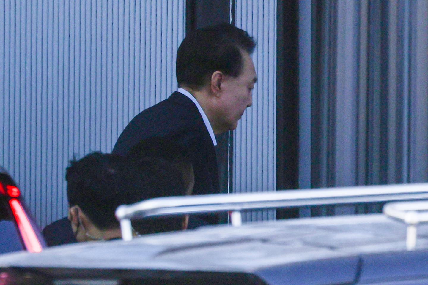 South Korean president surrenders to avoid 'bloodshed' after heavy-handed intervention
