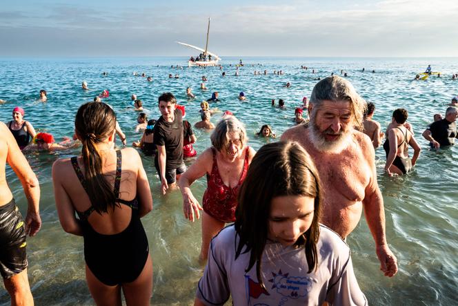Premier bain de l’année, à Argelès-sur-Mer (Pyrénées-Orientales), le 1er janvier 2025.