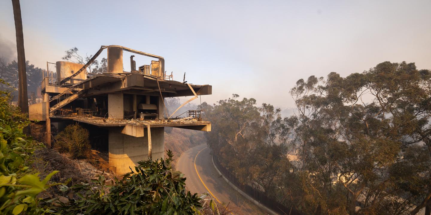 Los Angeles's historic architecture goes up in flames