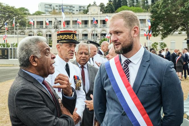 MP Nicolas Metzdorf (right), with the former president of the government of New Caledonia, Louis Mapou, in Nouméa, October 16, 2024.