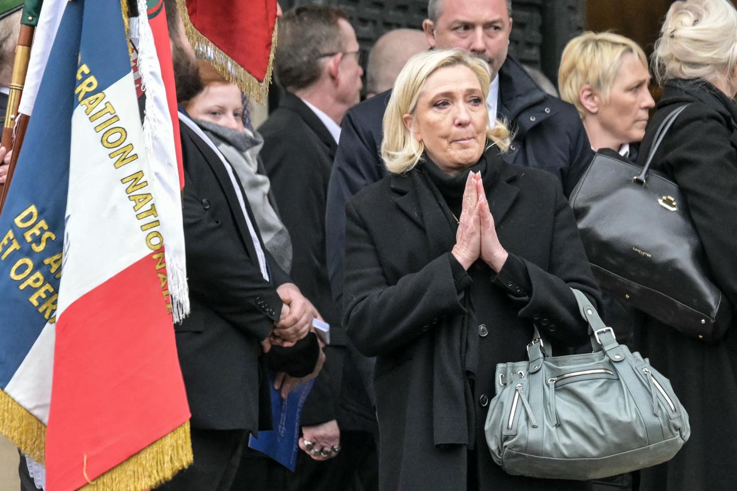 Far right restores Jean-Marie Le Pen's image without causing a stir