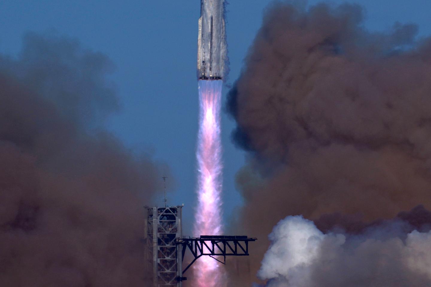 Musk's SpaceX loses spacecraft after catching rocket booster at the launch pad in latest Starship test