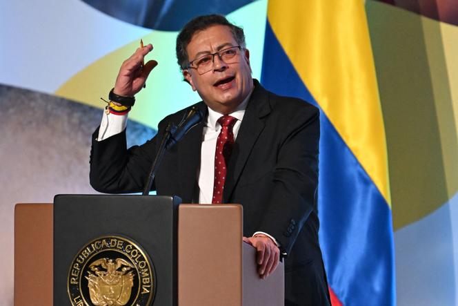 Presidente colombiano Gustavo Petro durante a abertura da primeira conferência ministerial global sobre a eliminação da violência contra crianças em Bogotá, 7 de novembro de 2024. 