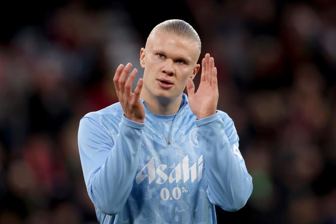 Erling Haaland, com a camisa do Manchester City, durante partida da Premier League contra o Liverpool, em 1º de dezembro de 2024.