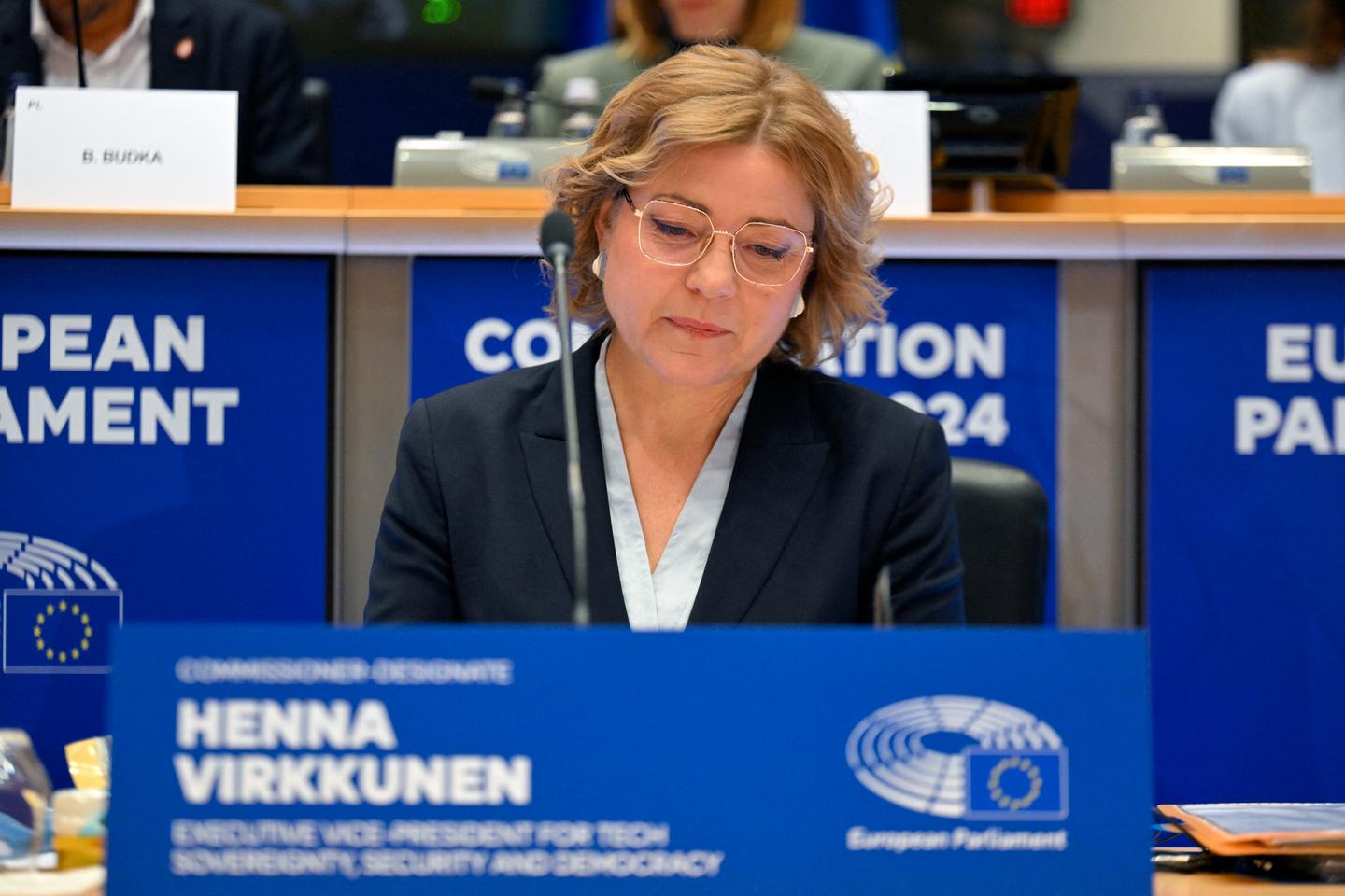 Brussels, faced with Musk's algorithms and Trump's tariffs, tries to show its strength