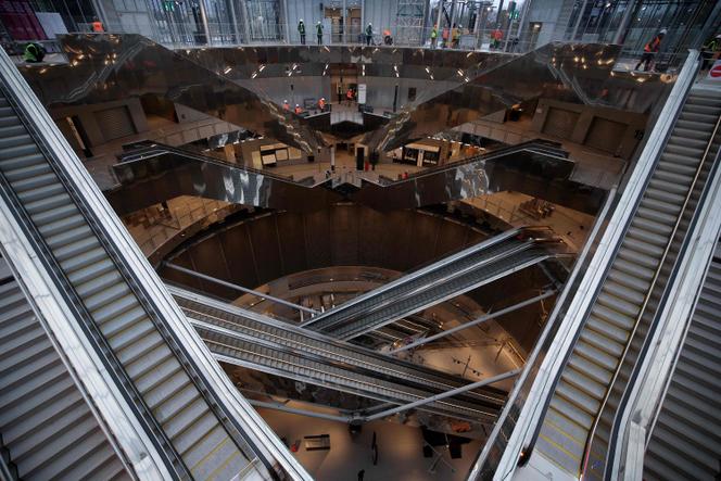 Estação de metrô Villejuif – Gustave-Roussy, como parte da extensão da linha 14 do metrô de Paris, durante visita ao local, em Villejuif (Val-de-Marne), 19 de dezembro de 2024. 