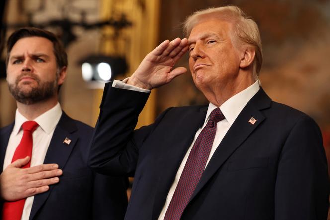 J. D. Vance e Donald Trump, na cerimônia de inauguração, no Capitólio, em Washington, 20 de janeiro de 2025.