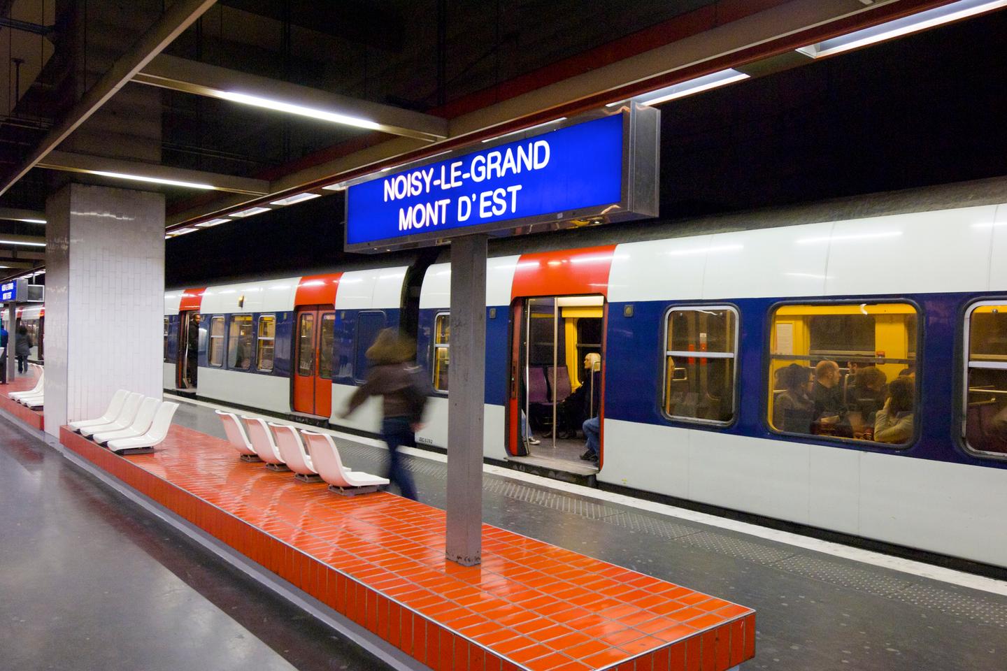 Le forfait Navigo mensuel devrait augmenter de 2 euros à 90,80 euros en 2026