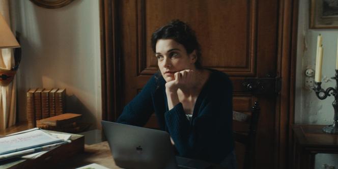 Agathe (Camille Rutherford) dans « Jane Austen a gâché ma vie », de Laura Piani.