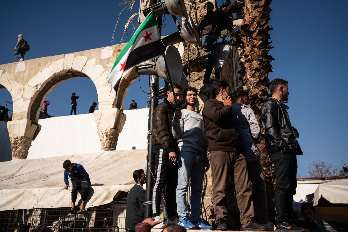 The first steps of a hopeful Syria through the eyes of photographer Abdulmonam Eassa, after more than five decades of dictatorship