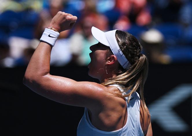 A espanhola Paula Badosa após vitória sobre a americana Coco Gauff nas quartas de final do Aberto da Austrália, em Melbourne, em 21 de janeiro de 2025.