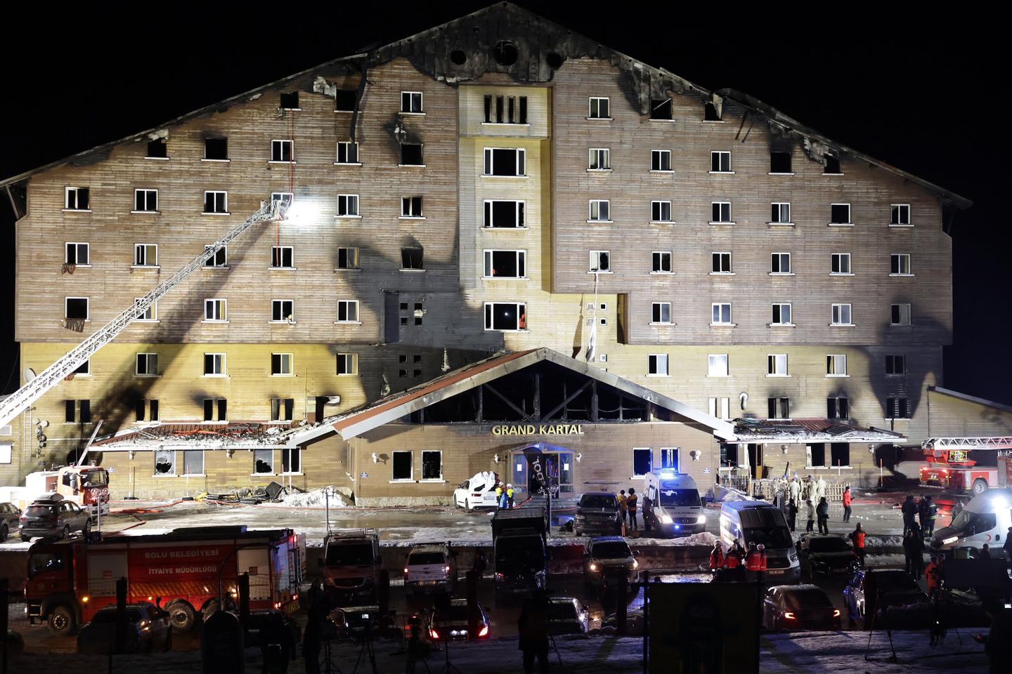 Huge fire guts Turkish ski resort hotel, killing at least 76