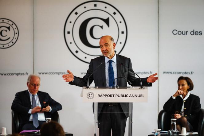 Pierre Moscovici durante a apresentação do relatório público anual do Tribunal de Contas, em Paris, 12 de março de 2024.