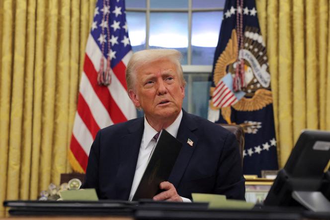 Trump vows 'America's decline is over' in inauguration speech