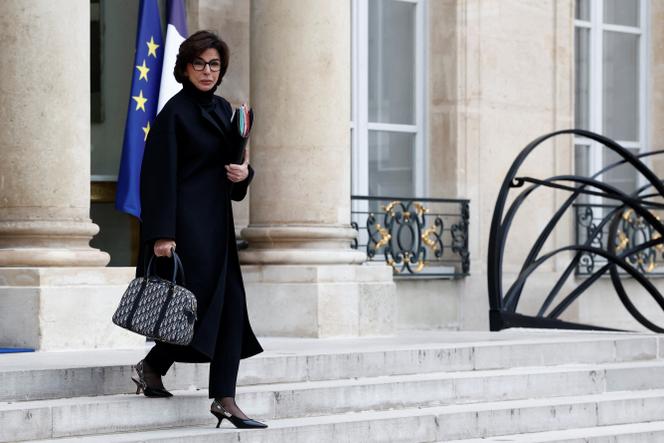 La ministre de la culture, Rachida Dati, quittant l’Elysée après le conseil des ministres, le 22 janvier 2025. 