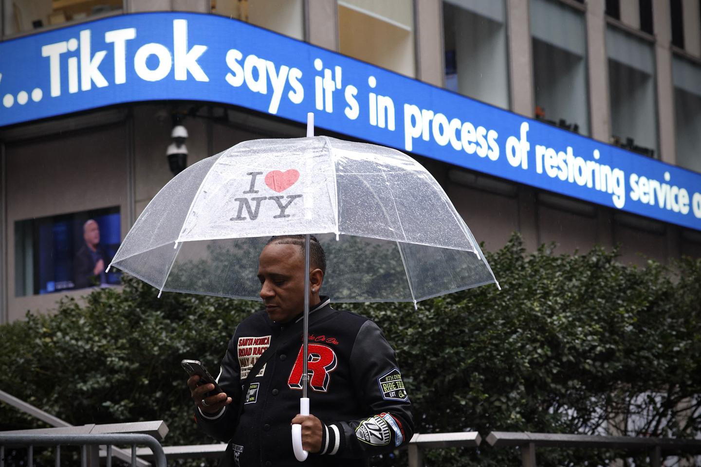 TikTok: 'In the US, the line of suitors is growing'