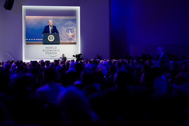 Lors du discours en visioconférence du président américain, Donald Trump, à la réunion annuelle du Forum économique mondial à Davos (Suisse), le jeudi 23 janvier 2025.