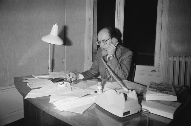 Jean-François Kahn, então diretor editorial de “News Literary”, em Paris, em novembro de 1979.