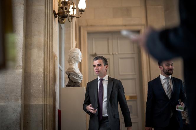 Louis Margueritte, ex-deputado por Saône-et-Loire que se tornou vice-chefe de gabinete de François Bayrou, na Assembleia Nacional, em Paris, 27 de junho de 2023.