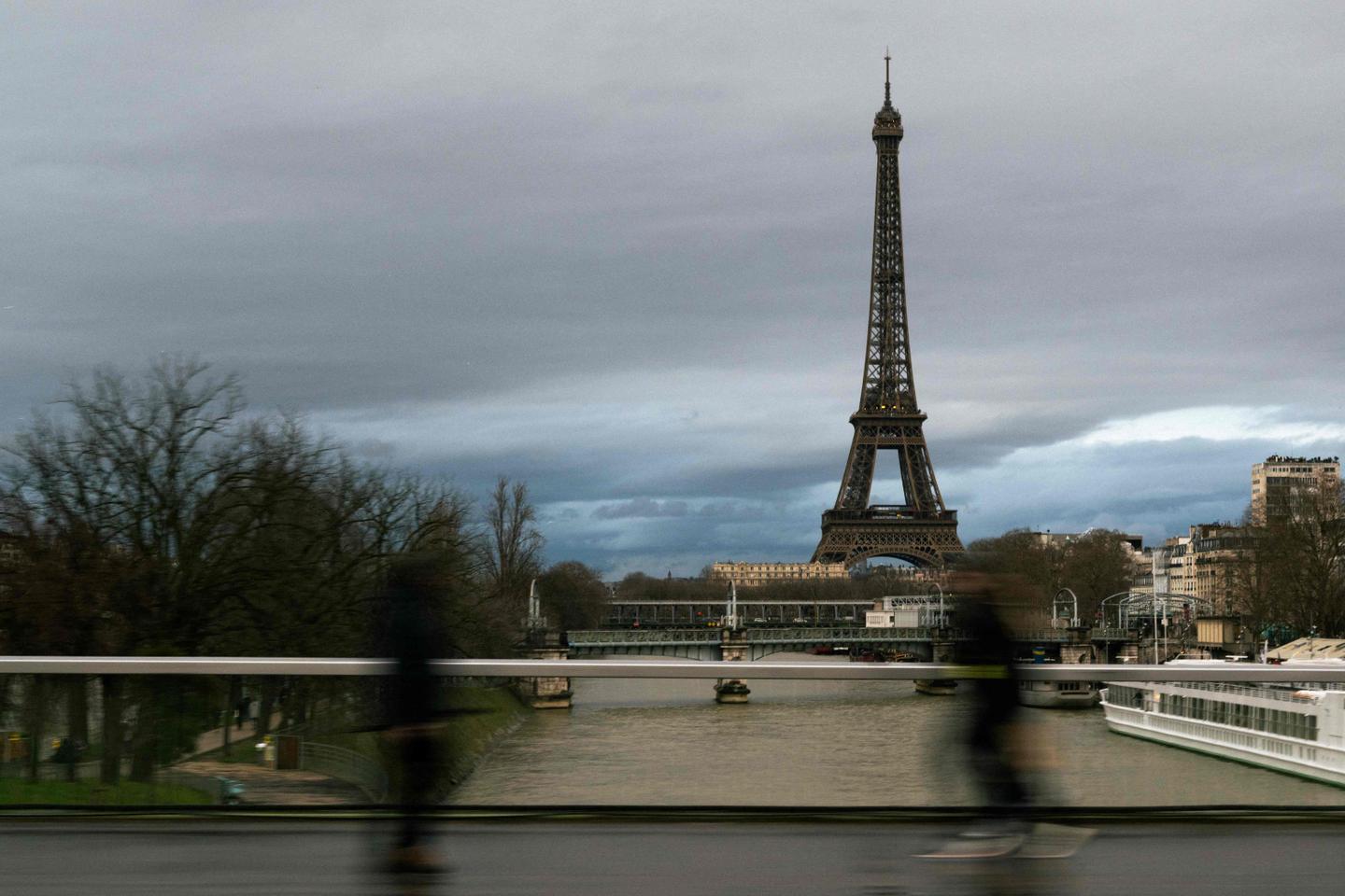 French detainee escapes during museum outing