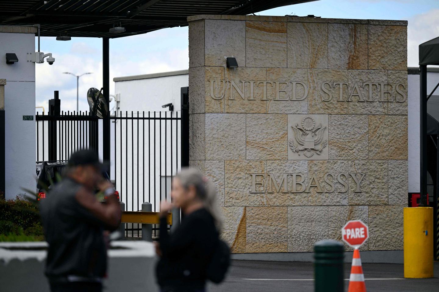 US-Columbia diplomatic row: A mix of blackmail, intimidation and real concessions