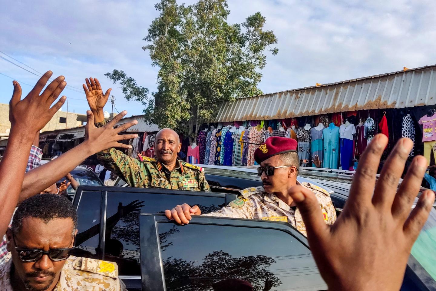 Sudan: Army chief returns to Khartoum headquarters