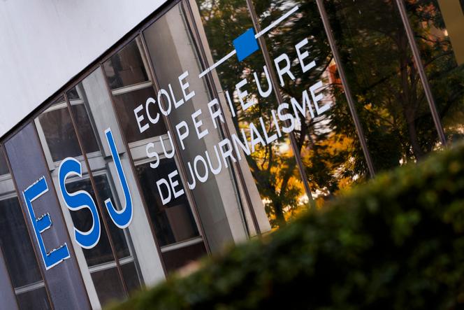 Em frente à Escola Superior de Jornalismo de Paris, 16 de novembro de 2024.